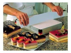 Cadre Superposable Spécial Guitare - Kit De Base - 38 X 38 Cm - Matfer -Fournitures De Pâtisserie cadre superposable special guitare 5 main 650