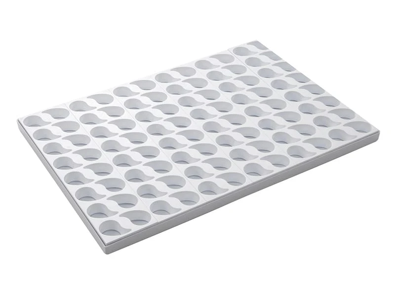 Plaque Multimoules - 96 Mini-gâteaux (60 X 40 Cm) - Mini-virgule 5,5 X 3,5 Cm - Martellato 1 Plaque Multimoules - 96 Mini-gâteaux (60 X 40 Cm) - Mini-virgule 5,5 X 3,5 Cm - Martellato